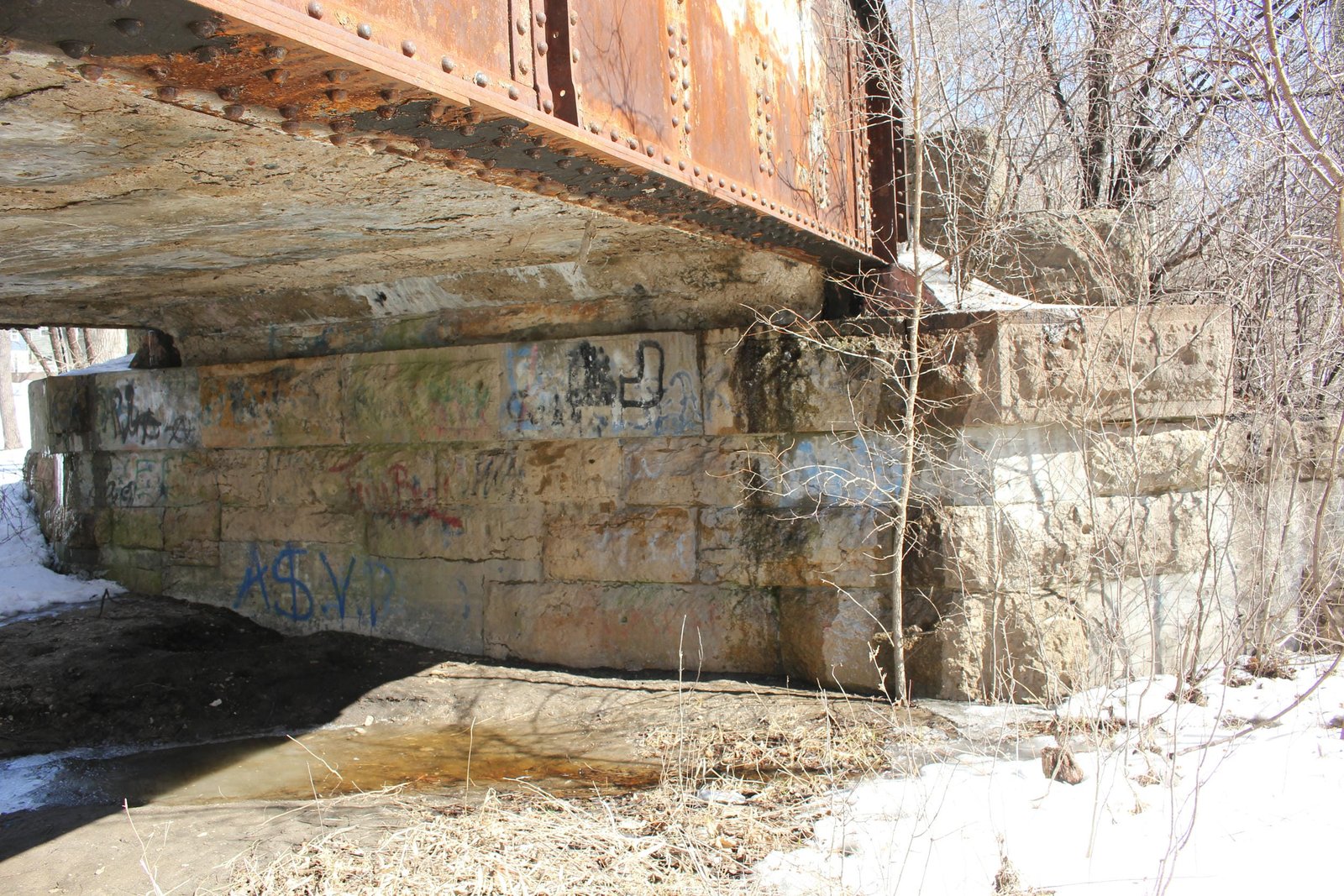 East abutment